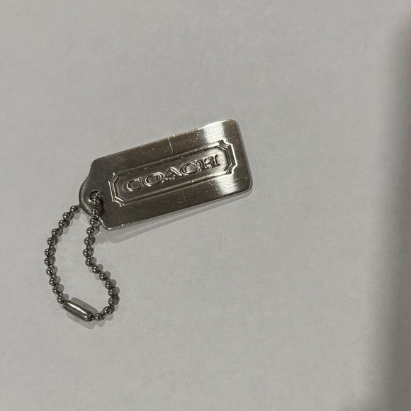 Coach Metal Hang Tag Silver - Picture 4 of 6